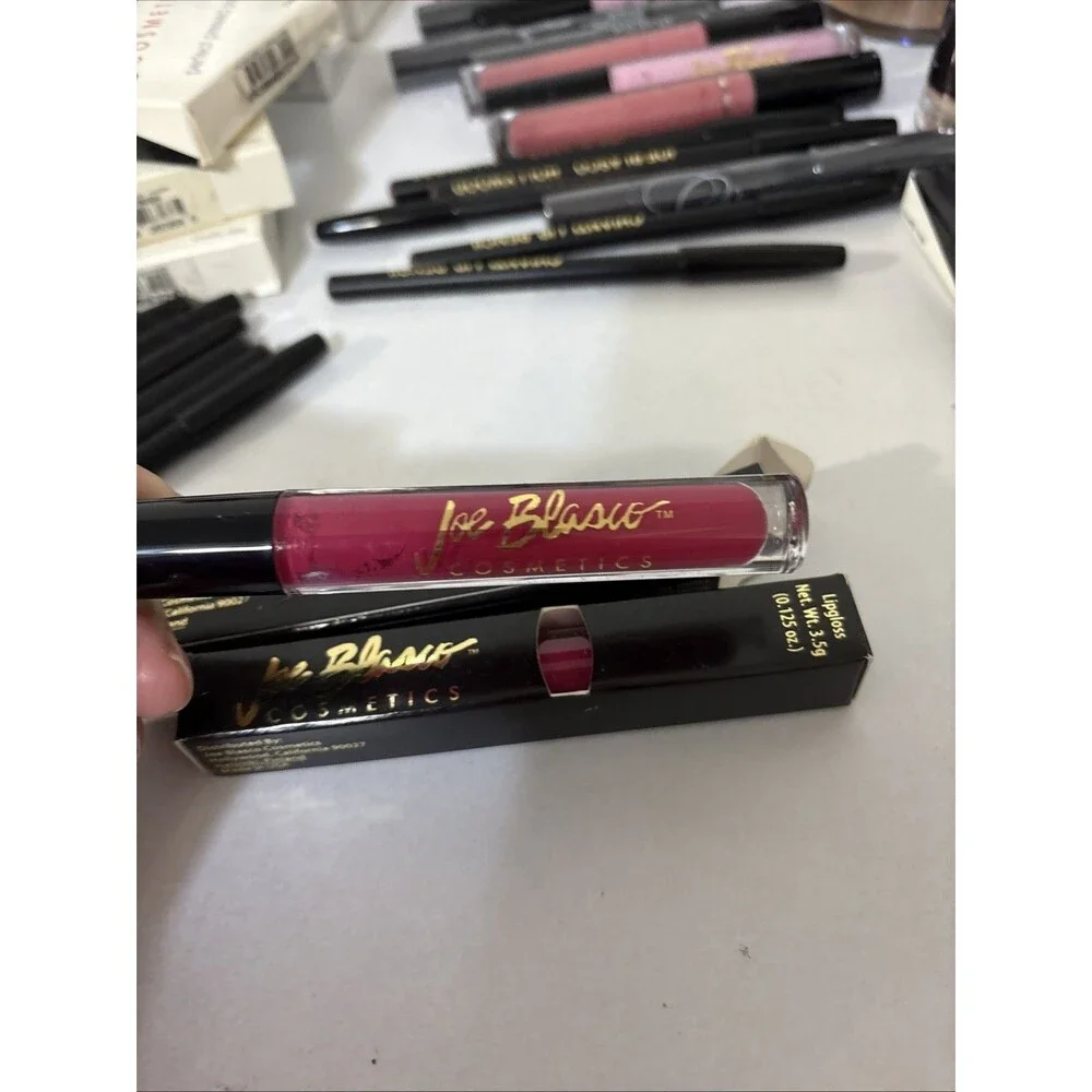 Joe Blasco Lip Glaz‎ Lip Gloss New In Box Pink Naughty Color.